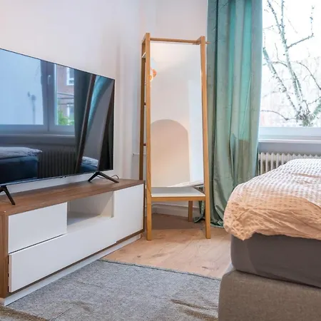 Apartment 120qm, Cozy Apartment, Sehr Zentral Am Hbf, 3sz Koblenz (Rhineland-Palatinate)