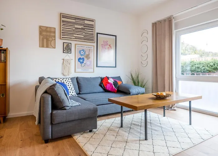 Lägenhet 120qm, Cozy Apartment, Sehr Zentral Am Hbf, 3sz